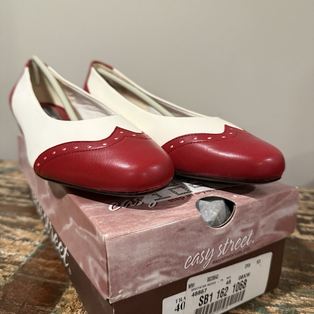 NEW EASY STREET Spectator Wedge Red White Heels 8.5 Wide Slip On Comfort Heel